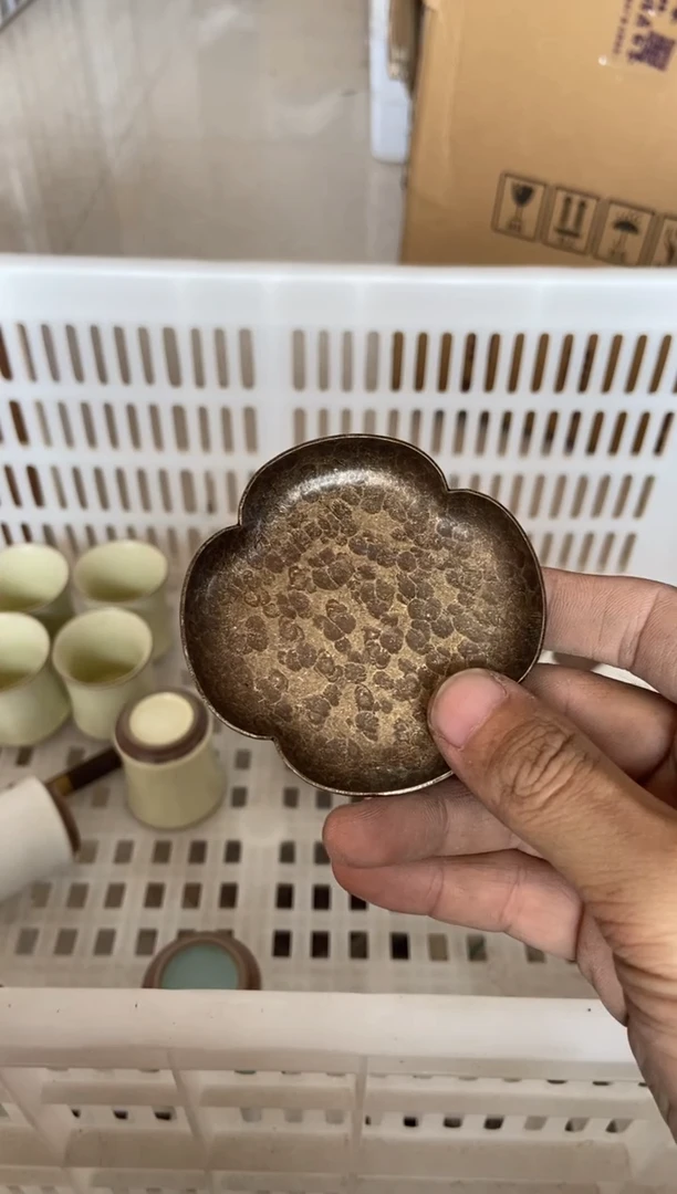 杯摄影的产品有使用过的痕迹有点脏介意勿拍