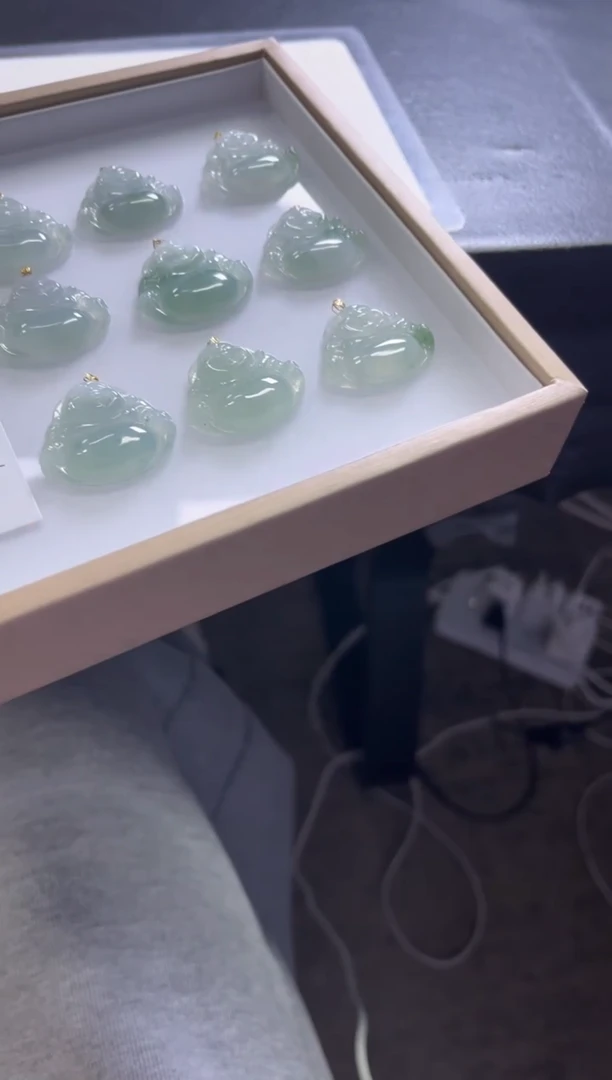 颈饰18K金镶嵌翡翠E1/多样性发一件/配绳子