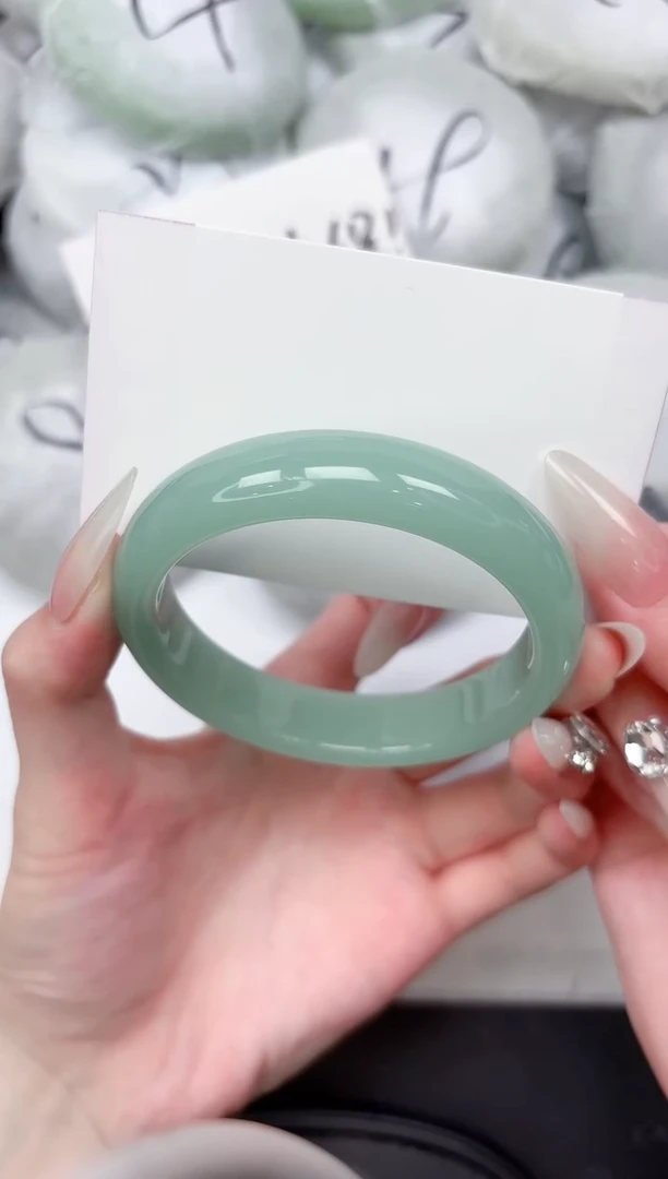 未镶嵌手镯石英质玉68-60