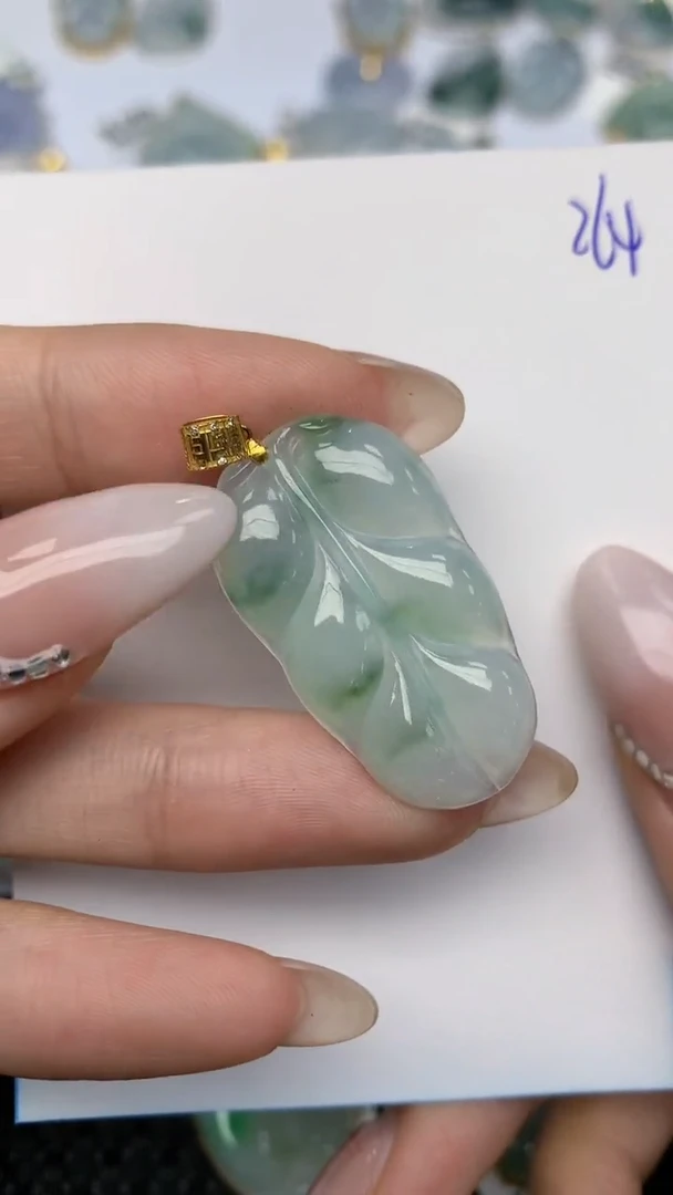 【闪购商品】翡翠颈饰18K金镶嵌天然翡翠A货