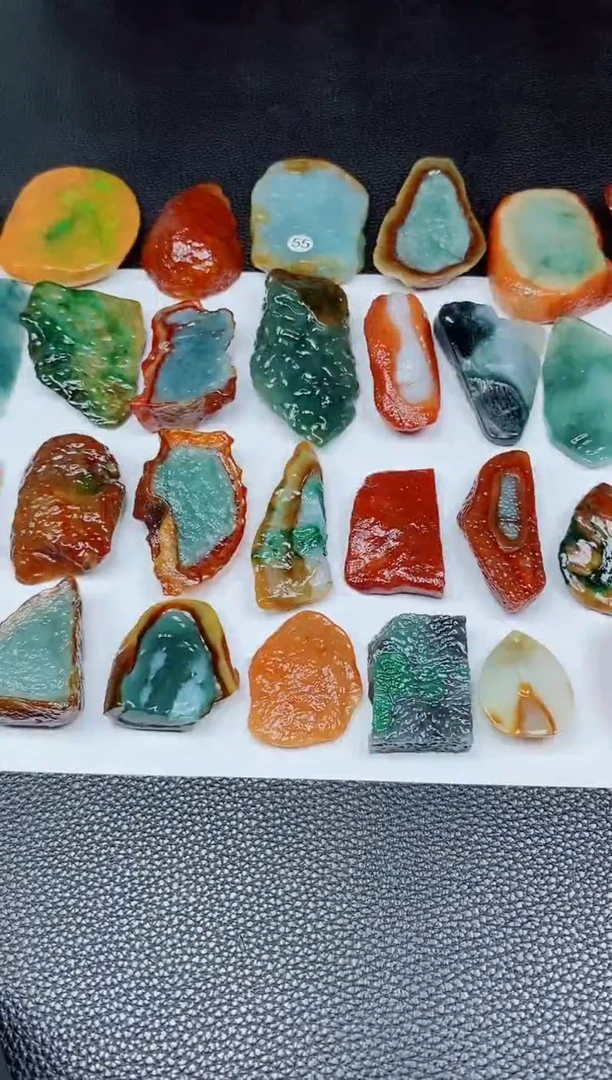 翡翠未镶嵌颈饰168168168