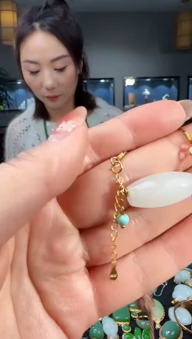 吊坠(不含链)未镶嵌和田玉1