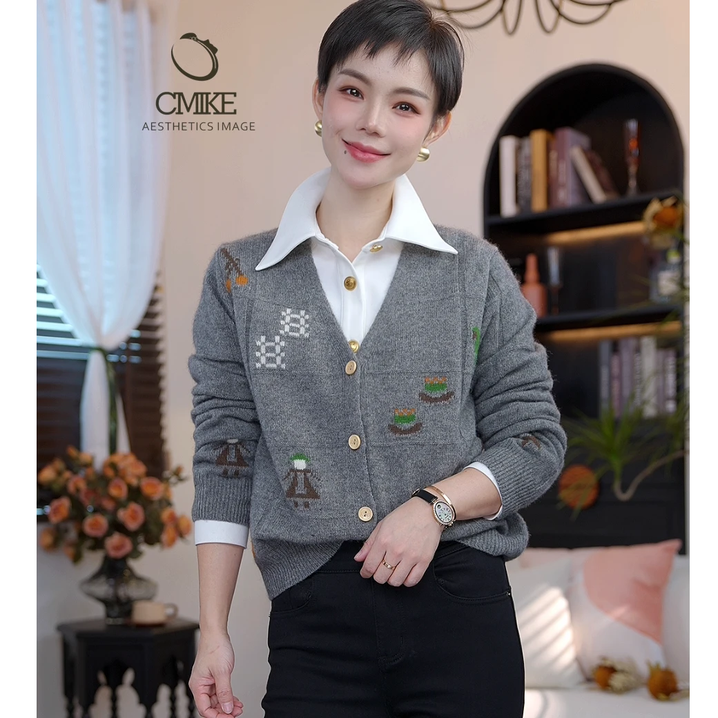 【橙蜜客】慵懒风V领提花减龄针织衫 休闲显瘦童趣百搭2454M001061