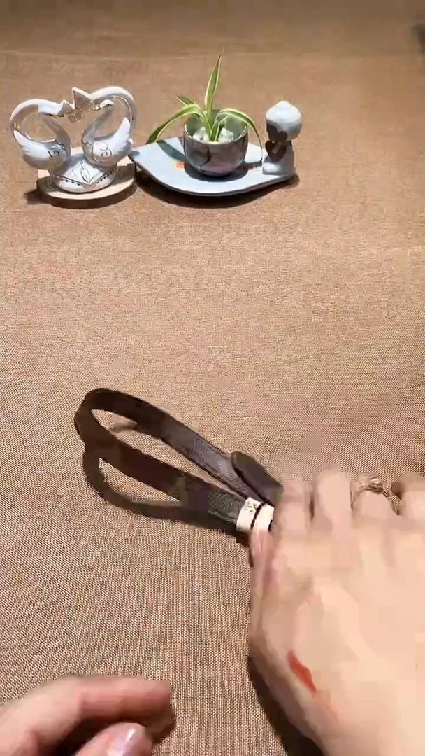 瓷片碗碟好物一件不留@@1