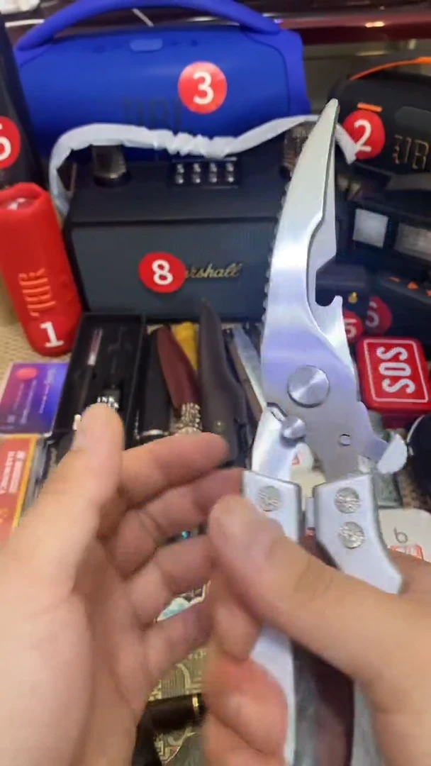 瓷片闪购商品 如图所示