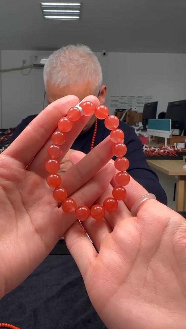 【闪购商品】南红玛瑙10mm保山手串圆珠未镶嵌多样性发一件