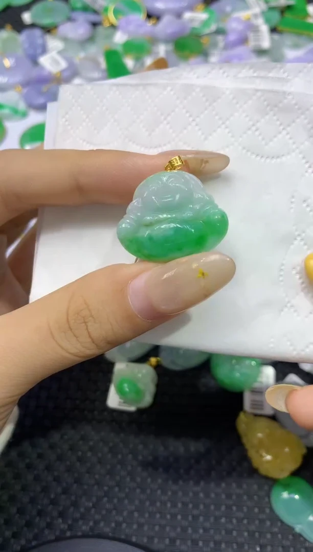 颈饰18K金镶嵌翡翠天然缅甸翡翠A货