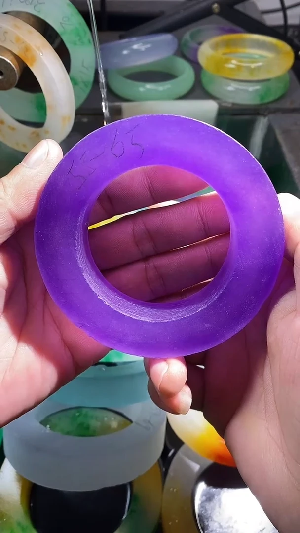 玉牛***?非洲老料百搭手镯百