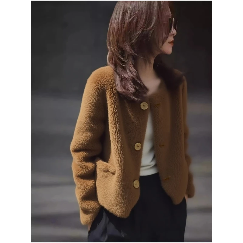 2025巨好看的卡其色羊羔毛外套女秋冬季高级感韩系摇粒绒加厚上衣