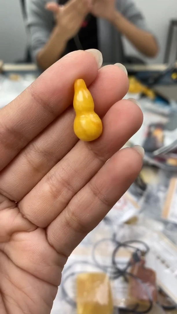 【闪购商品】琥珀裸石未镶嵌天然琥珀蜜蜡葫芦
