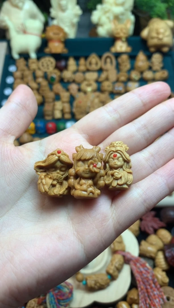 【闪购商品】檀香木...............