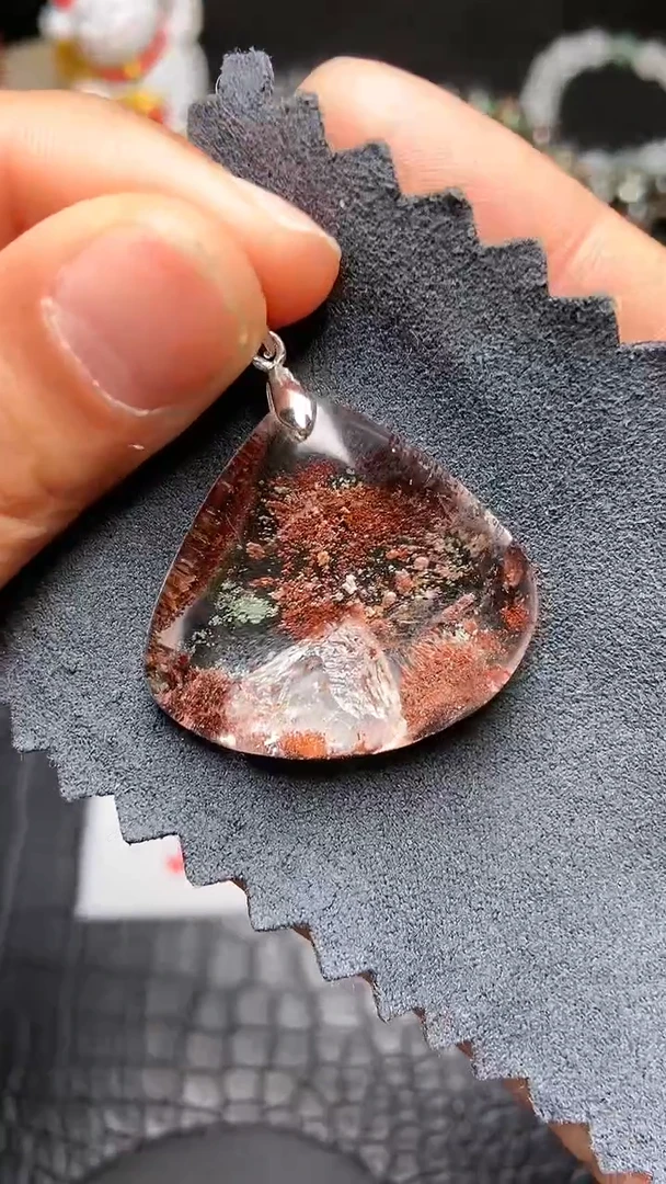 【闪购商品】水晶吊坠(赠链)未镶嵌83