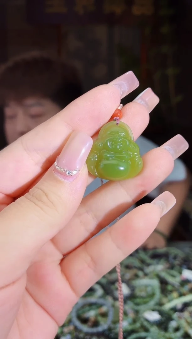 和田玉未镶嵌颈饰拍一发一