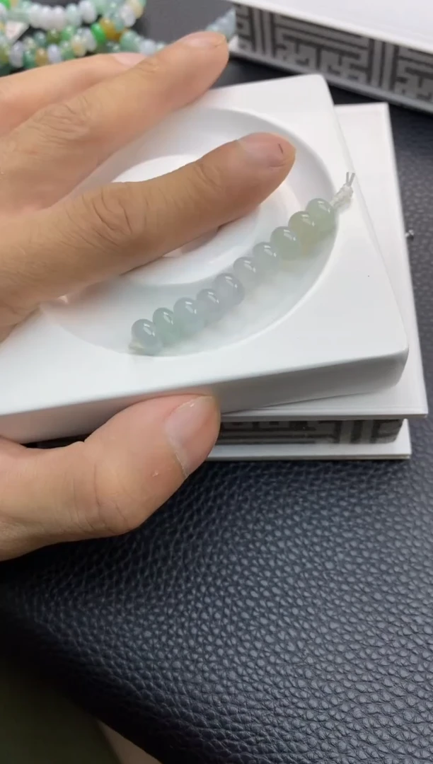 翡翠散珠57天然A货翡翠散珠