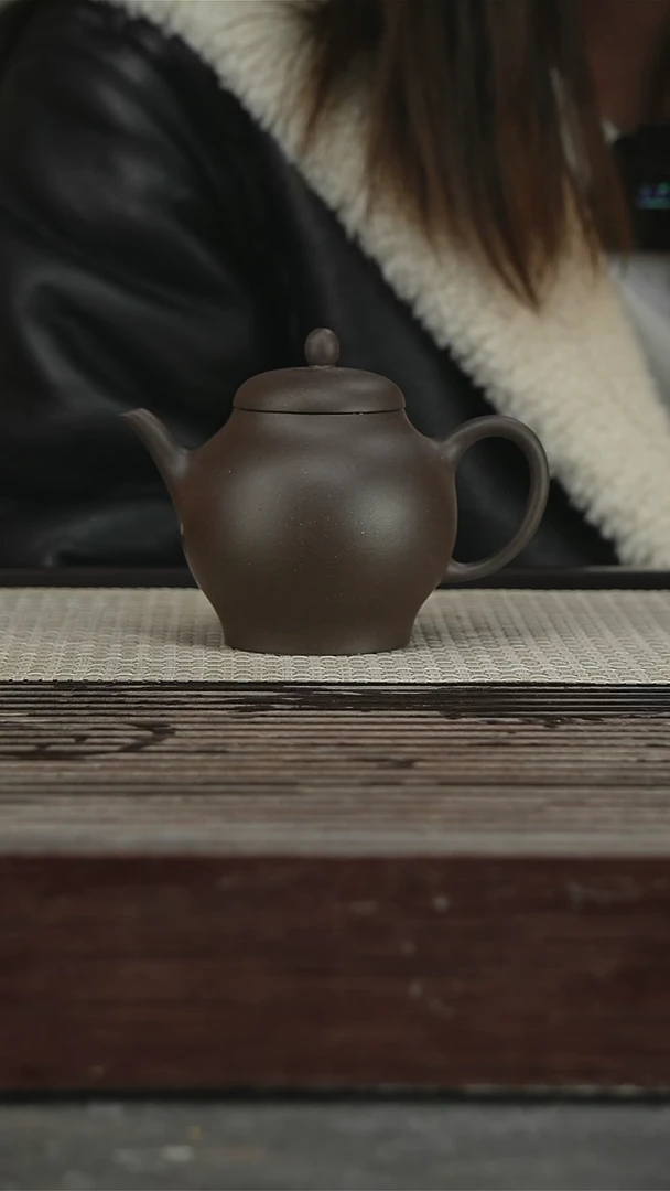 茶壶紫砂76号240CC