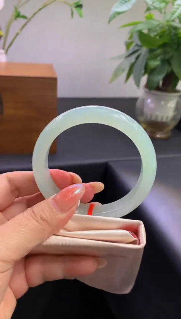 未镶嵌手镯翡翠翡翠手镯93