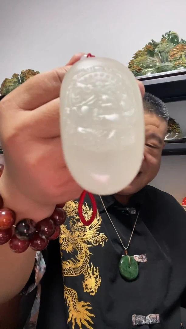 未镶嵌手把件石英岩玉马上封侯雕刻