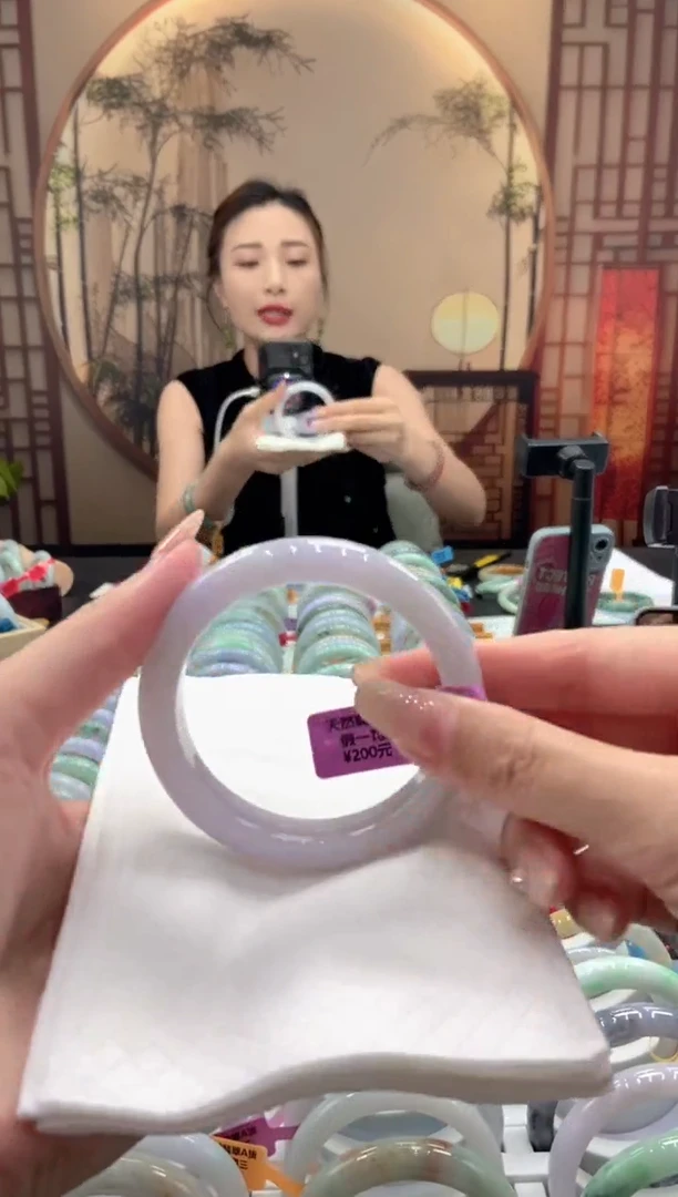 翡翠手镯未镶嵌呦*000026562