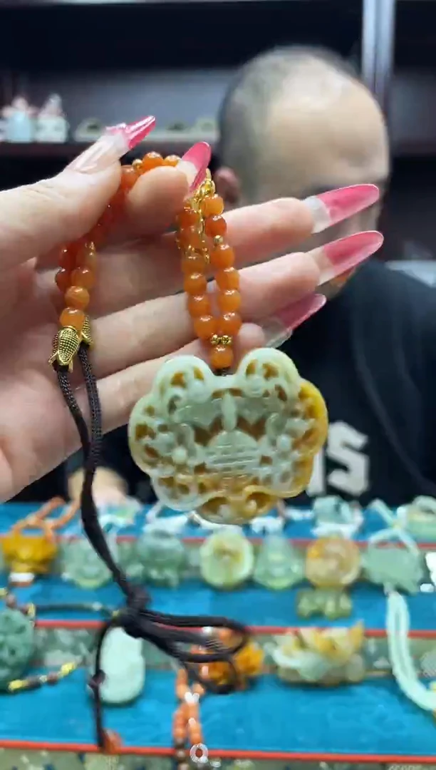 未镶嵌岫玉吊坠·