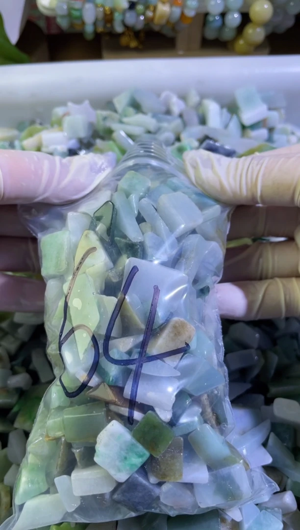 【闪购商品】翡翠颈饰未镶嵌缅甸天然翡翠边角小号500克64