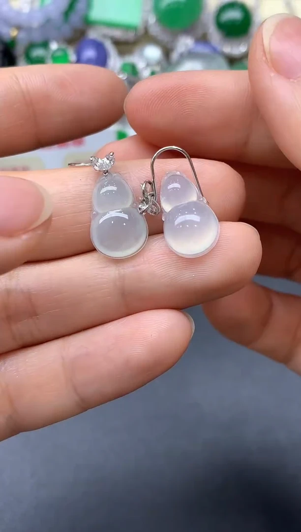 颈饰18K金镶嵌翡翠71-中国好珍宝