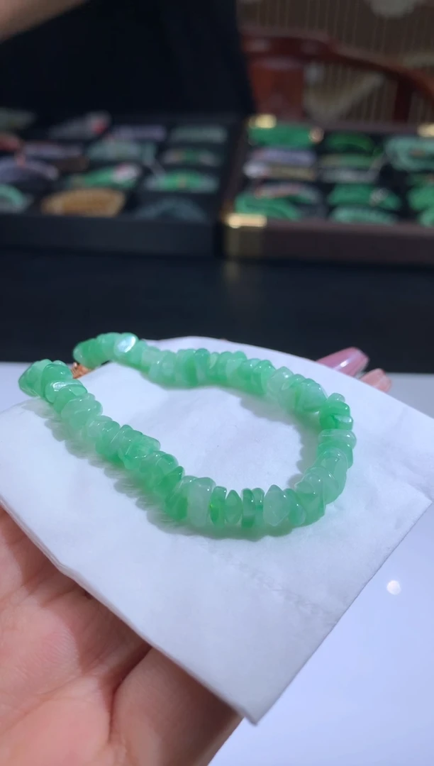 未镶嵌定制翡翠丽翡翠