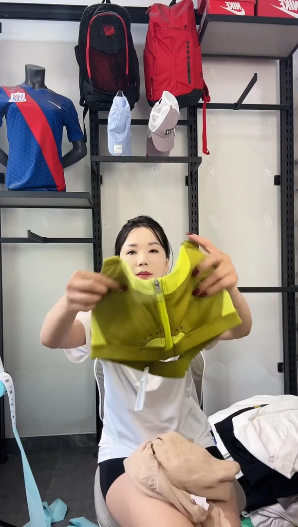 240编码 瑕疵款以直播间过款为准 尺码·s