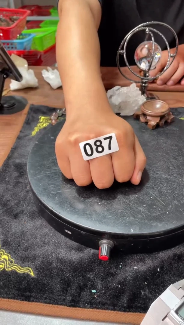 未镶嵌水晶大型摆件（非配饰）幽灵柱子087