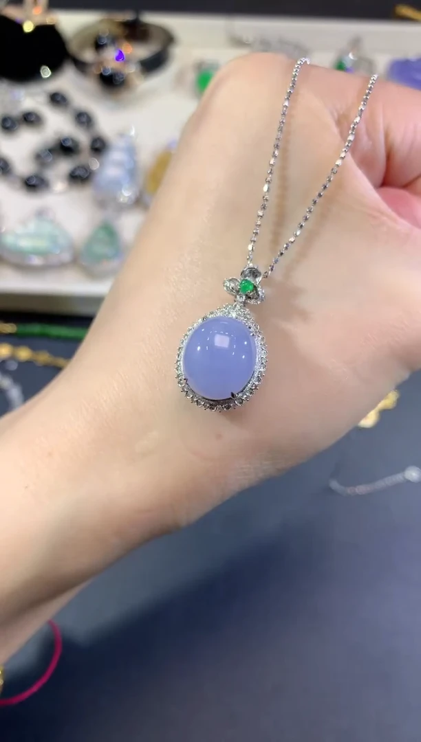 吊坠(不含链)18K金镶嵌翡翠31-蛋面（不含链和扣