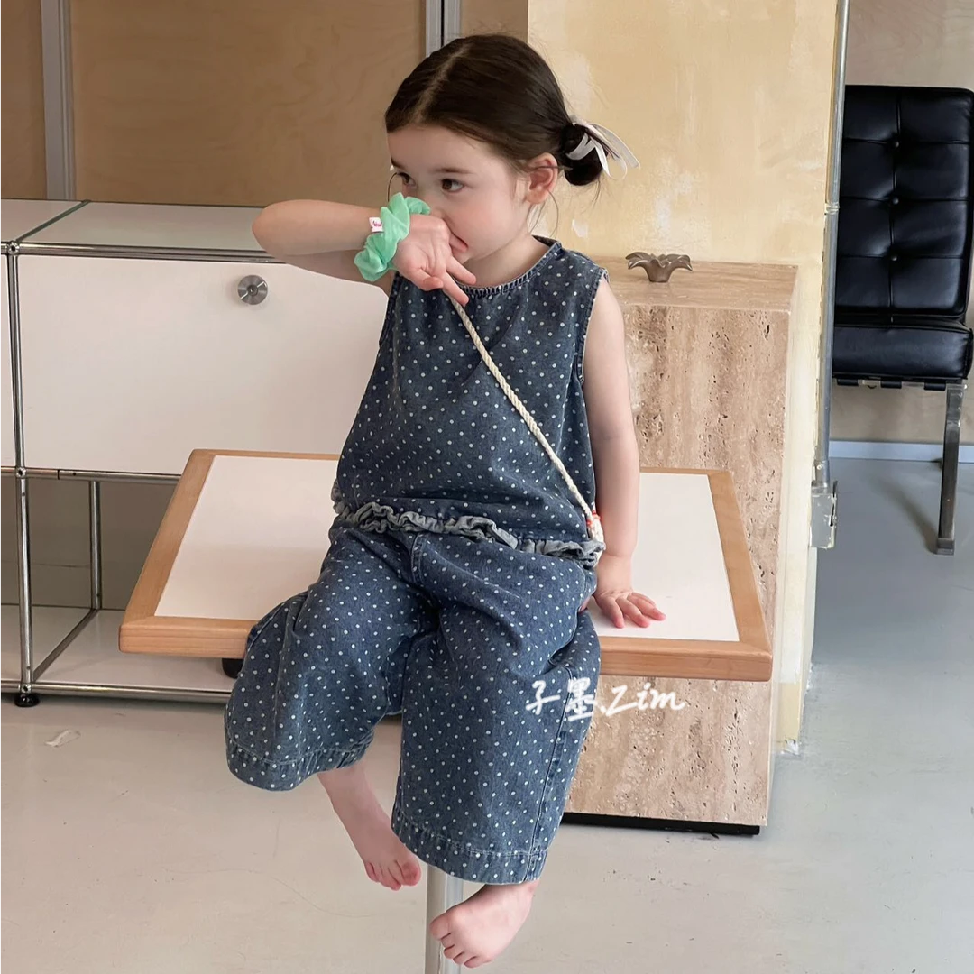 蓝色小圆点牛仔套装