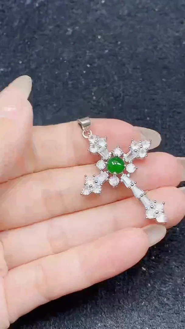 颈饰未镶嵌翡翠天然A货翡翠，保A保真