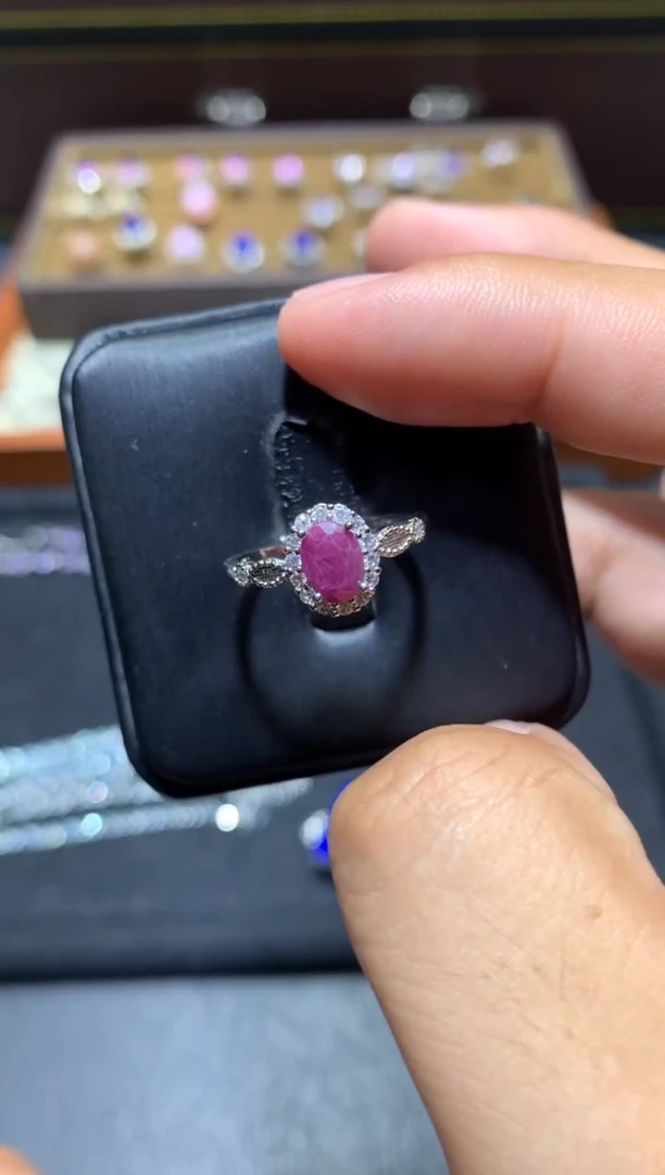 未镶嵌戒指红宝石W08