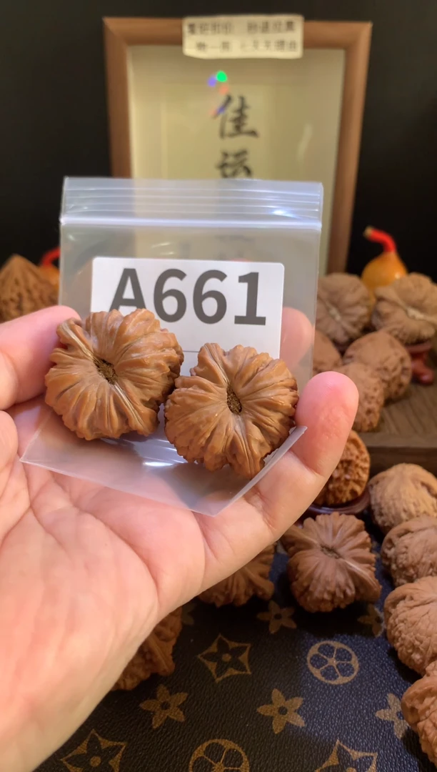把件文玩核桃小**?拱桥楼40尺