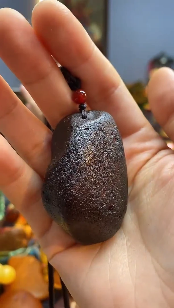 琥珀颈饰未镶嵌吊坠