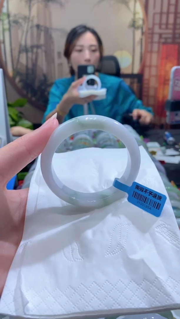 未镶嵌手镯翡翠000053111