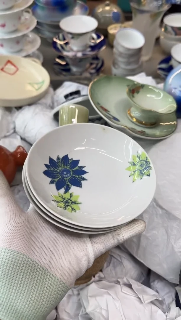 摆件得**在瓷器瓷器瓷器瓷器