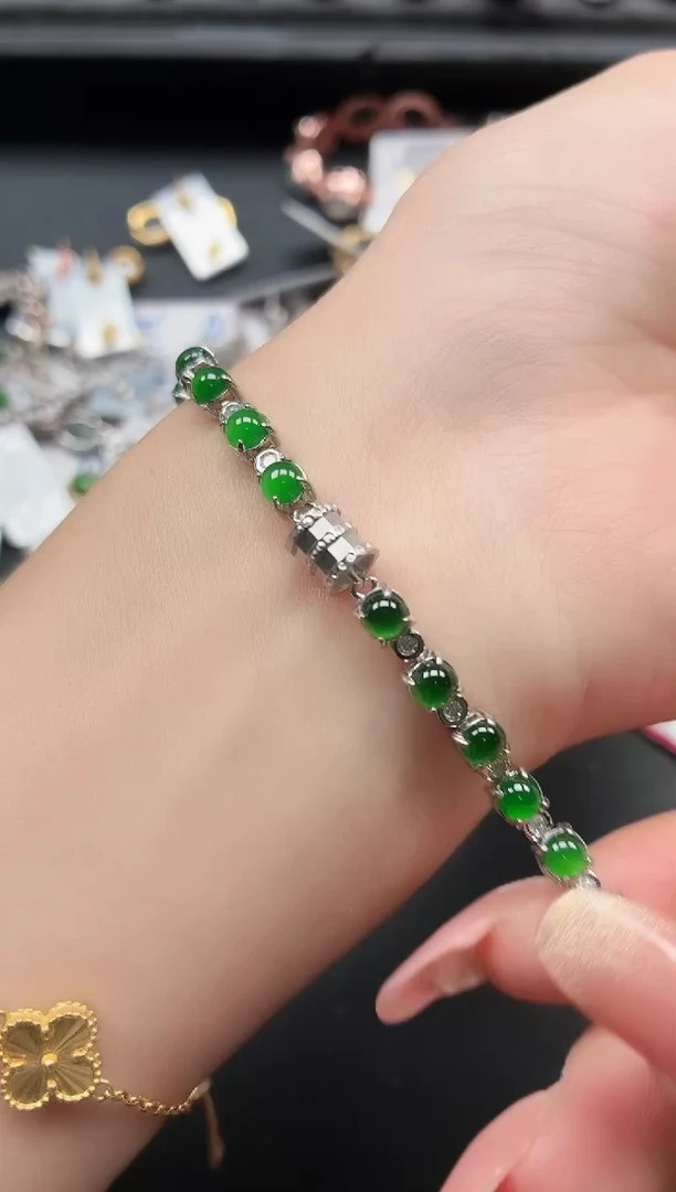 银S925镶嵌戒指翡翠1