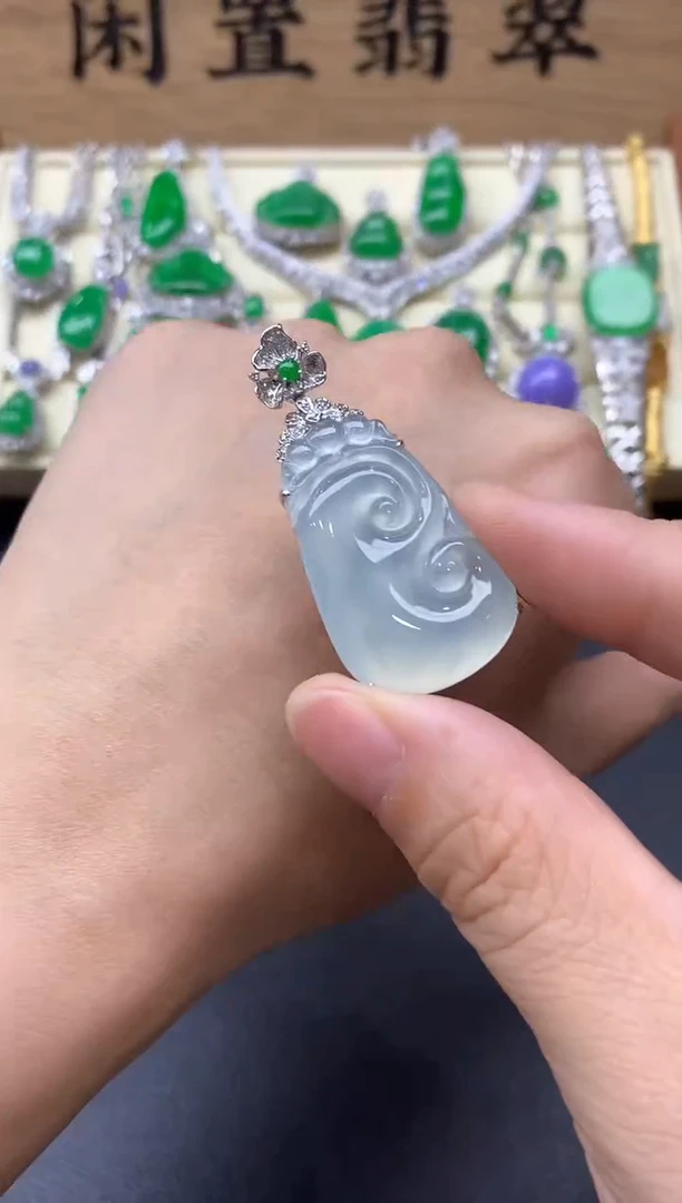 颈饰18K金镶嵌翡翠553 -中国好珍宝