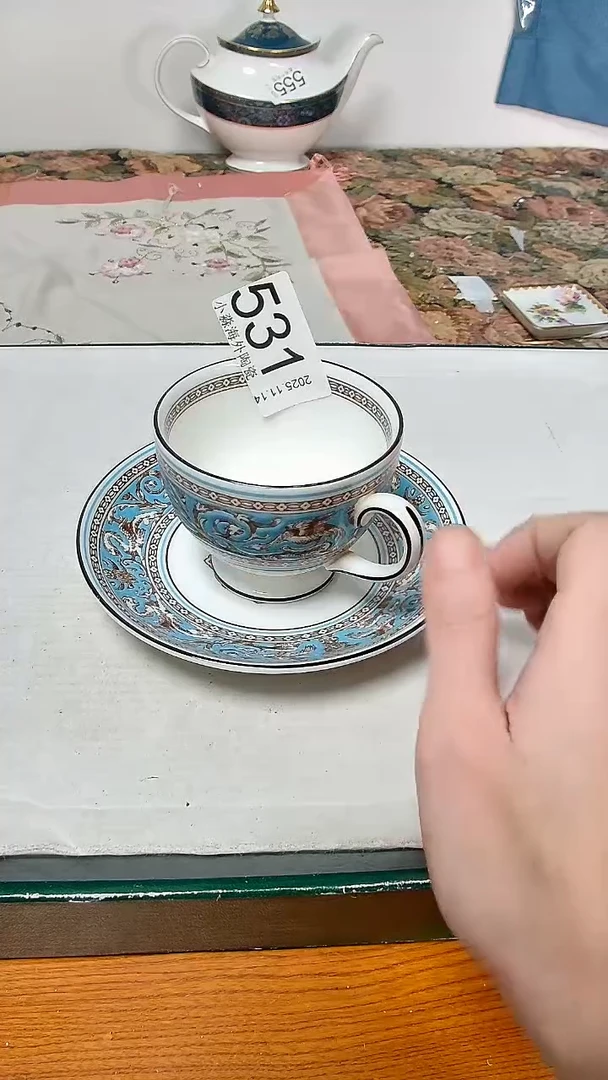 瓷片y**i小淼海外陶瓷工艺品