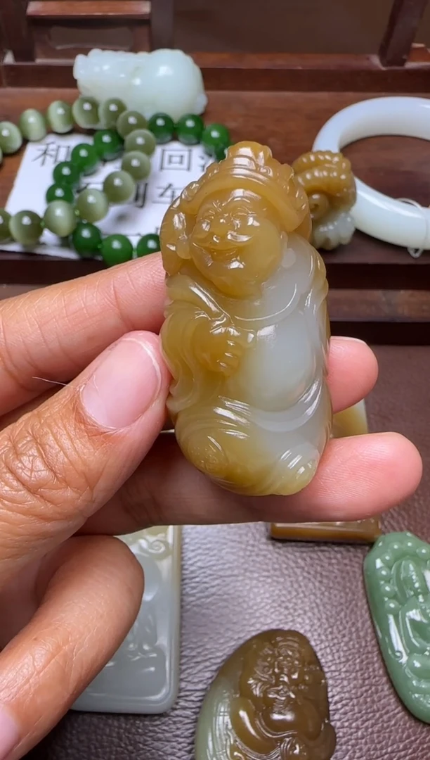 未镶嵌和田玉挂件和田玉挂件