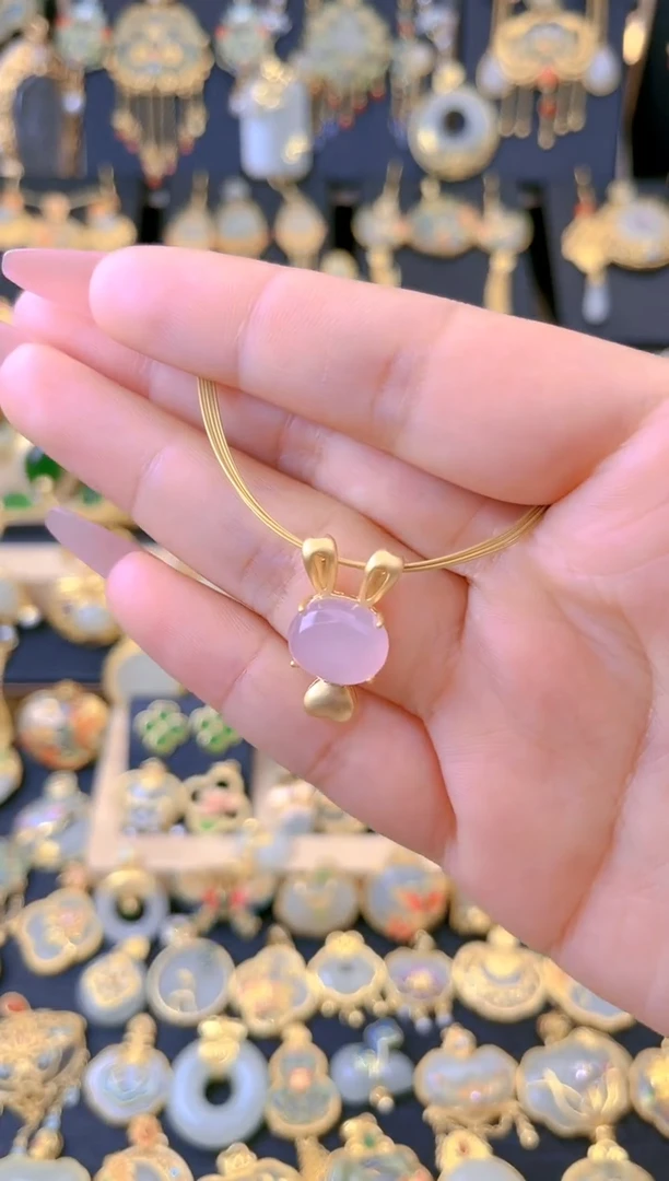 【闪购商品】玛瑙/玉髓吊坠合金小兔子吊坠