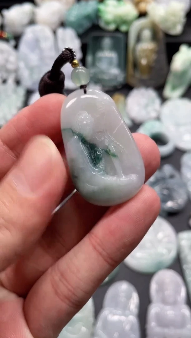 翡翠未镶嵌颈饰27  天然翡翠a货   悟道