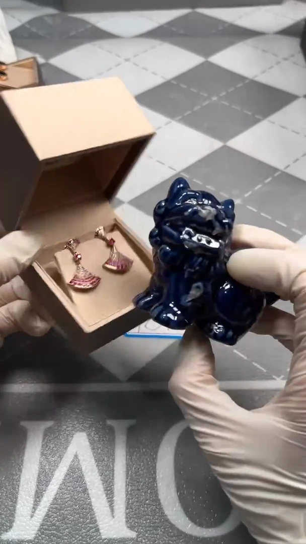 瓷片陶瓷如图所示周边