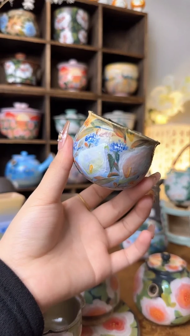 【闪购商品】石一马蹄莲花口主人杯