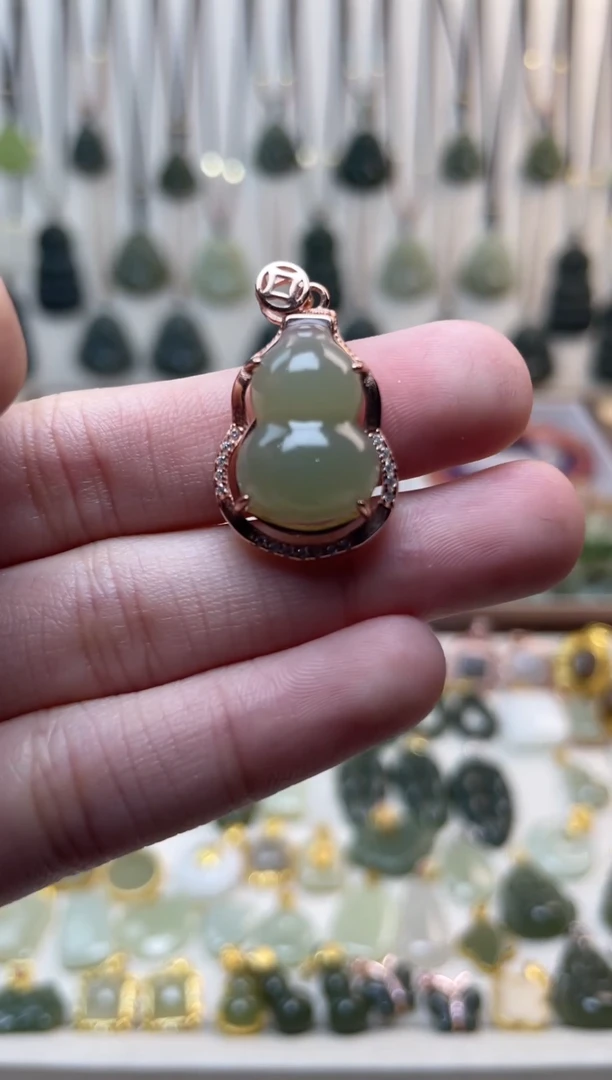 吊坠(不含链)银S925镶嵌和田玉葫芦