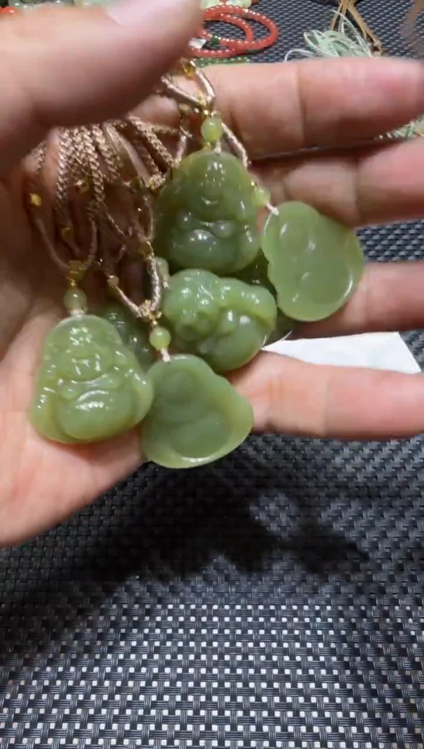 颈饰未镶嵌和田玉挂件（多样性发一）