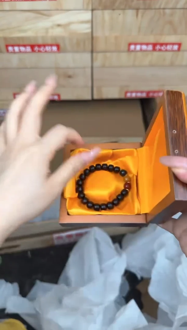 小叶紫檀三色珠商品链接@@SP063