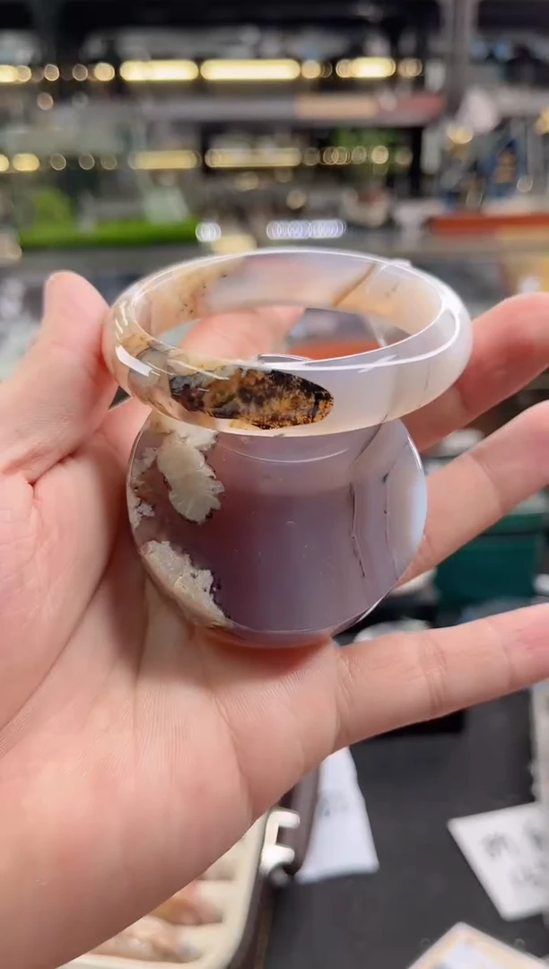 未镶嵌手镯石英质玉尘*丷圈口（赠品镯心）