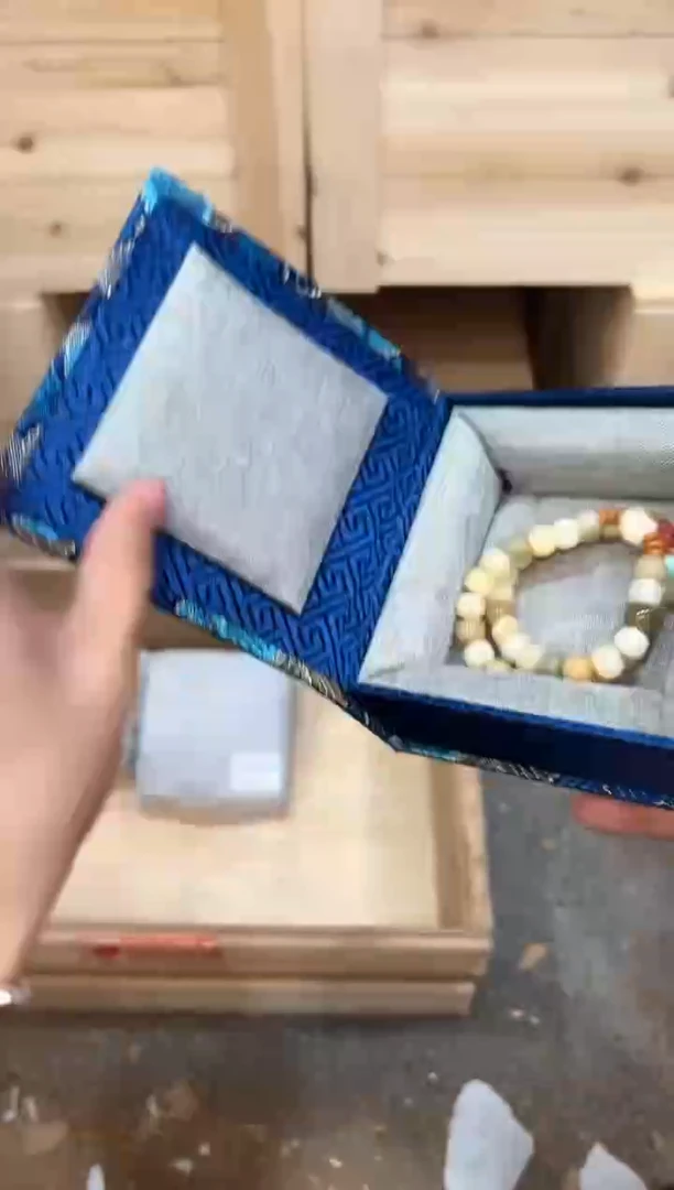精品手串(无礼盒)@@l012