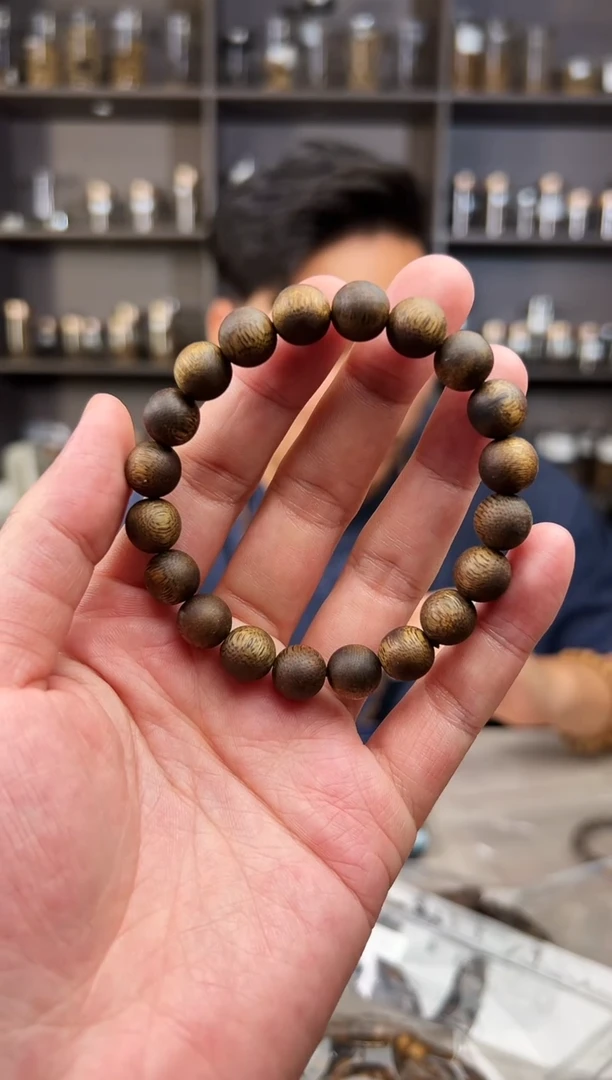 沉香手串60绿棋楠圆珠10mm 多样性发其一
